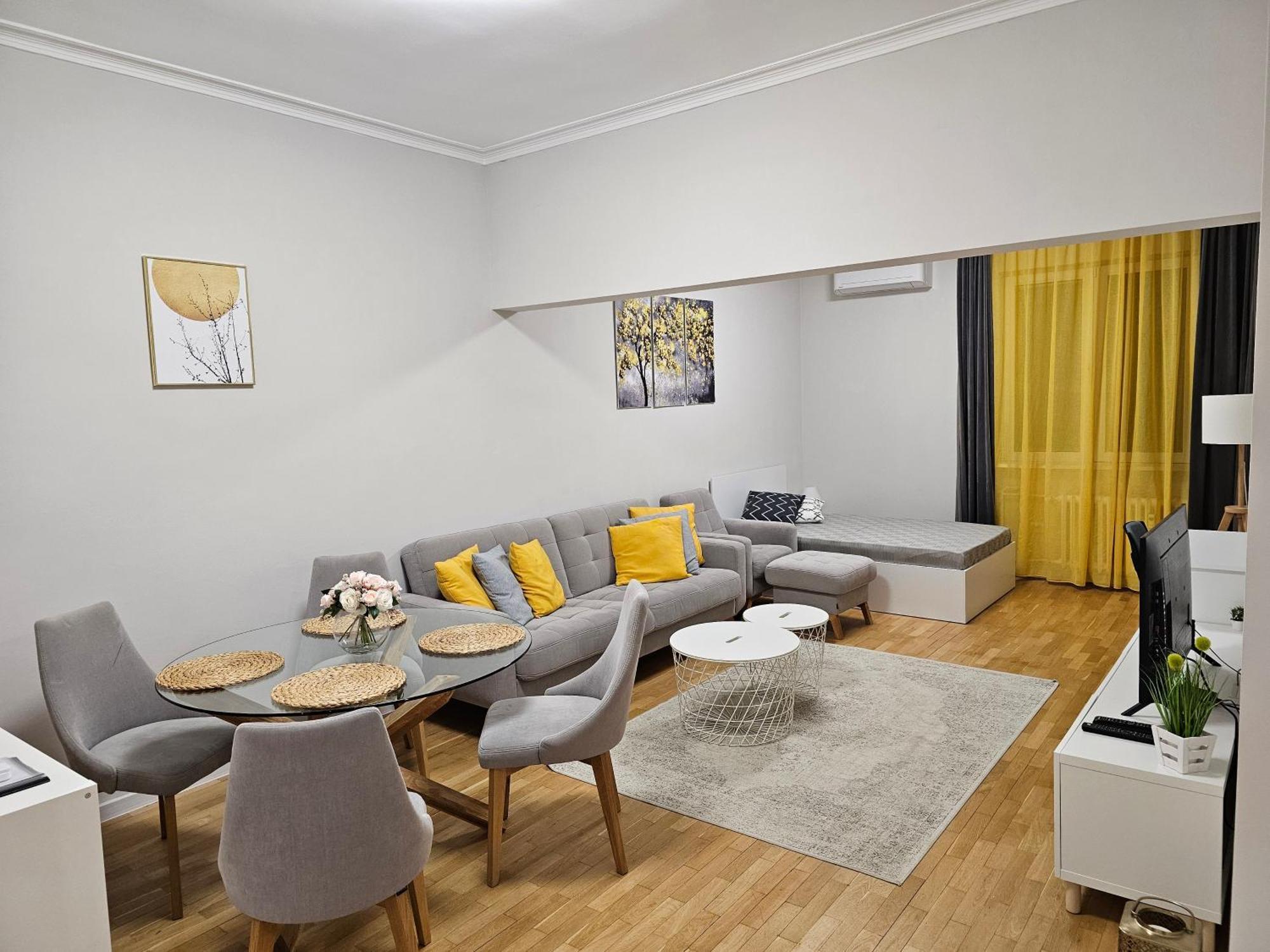 Spacious Aristocratic Apt. With A Colourful View Sofia Bagian luar foto